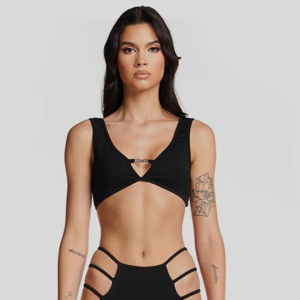 I Am Gia Lucid Top